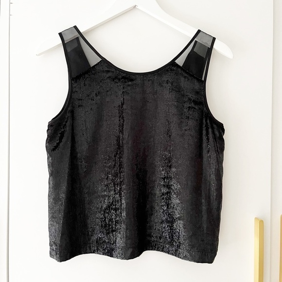 Hugo Boss Crushed Velvet Sleeveless blouse STUNNING - Picture 4 of 5